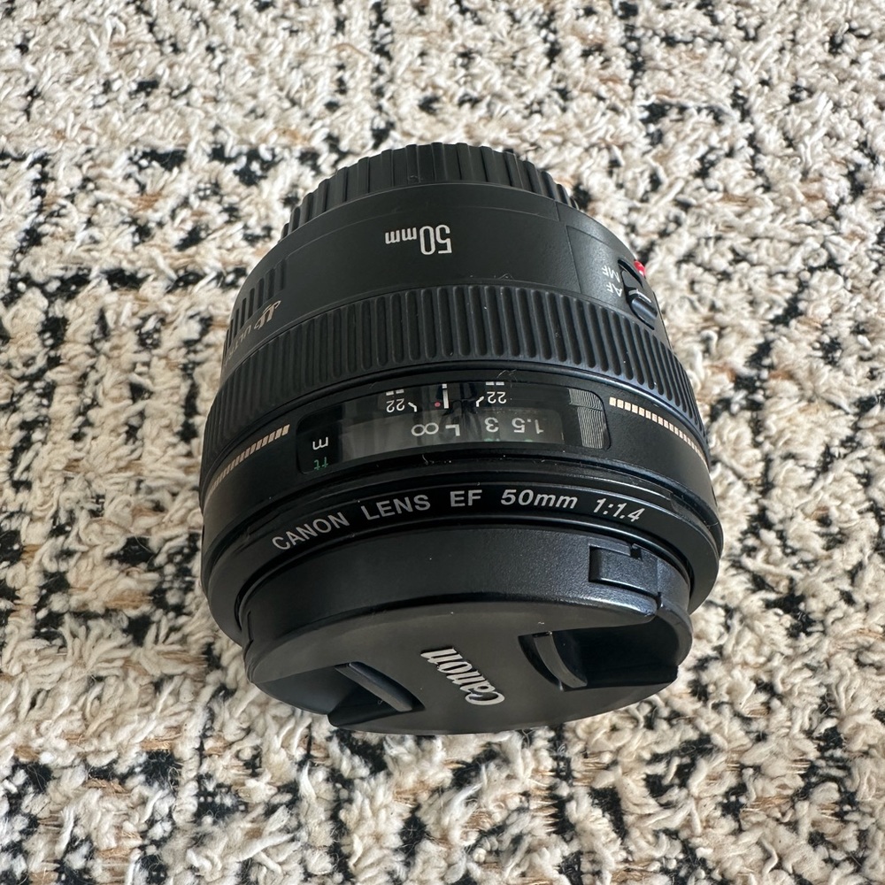 Canon EF 50mm f/1.4 USM Standard and Medium Telephoto Lens for Cannon SLR Camera